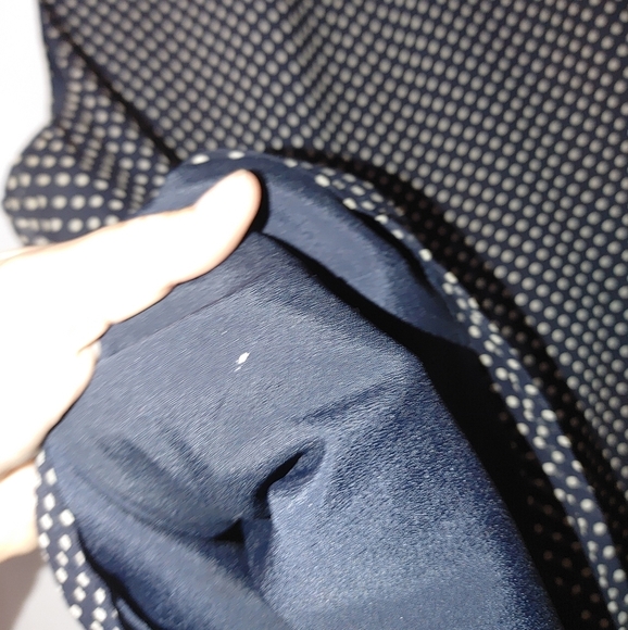 J. Crew Sleeveless Blouse Navy Blue While Polka Dot Silk Overlay Classic Neutral - Picture 6 of 6